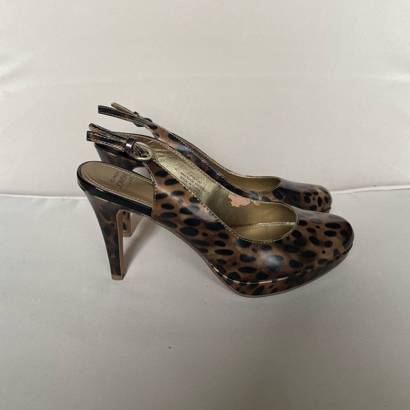 LIKE NEW Circa Joan & David Cheetah Print Heels - Picture 2 of 9